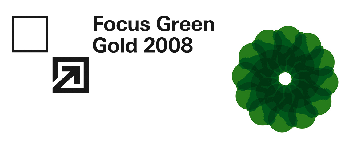 Ein grünes Symbol ihn Form eines Blume auf der rechten Seite und auf der linken Seite und auf der rechten Seite steht mit schwarzer Schrift Focus Green Gold 2008